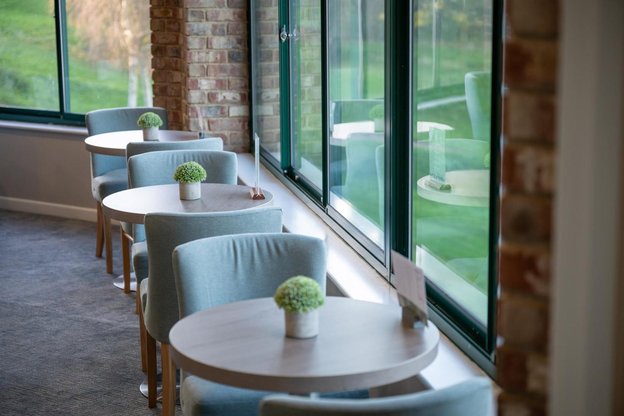 Hellidon Lakes Hotel Daventry Exterior photo